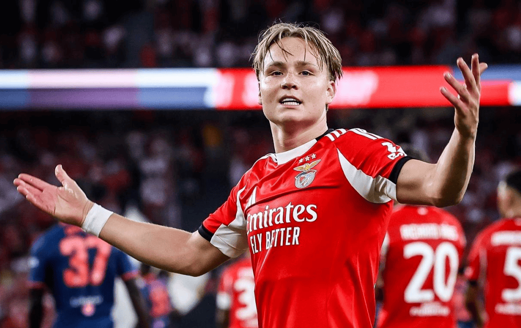 防守反击是, align